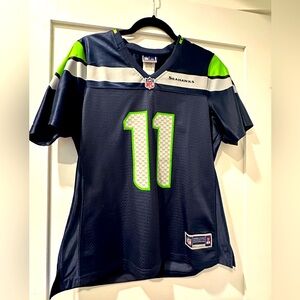 Women’s Size Medium NFL Seahawks Jersey #11 Janikowski